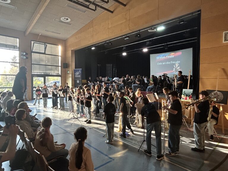 Mehr über den Artikel erfahren Ein gelungener Nachmittag voller Musik, Kunst und Sport an der Realschule Bad Schönborn